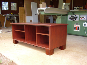 TV cabinet in Mahogany