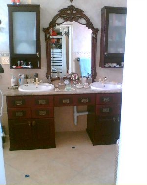 Mahogany Veneer & Solid Stained Mahogany