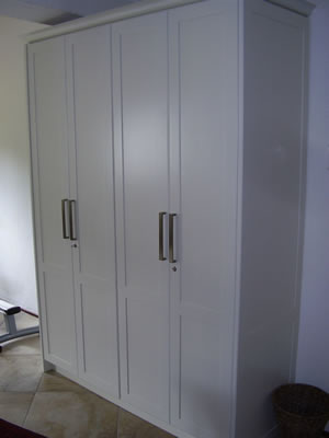 Bedroom in paint techniqued MDF